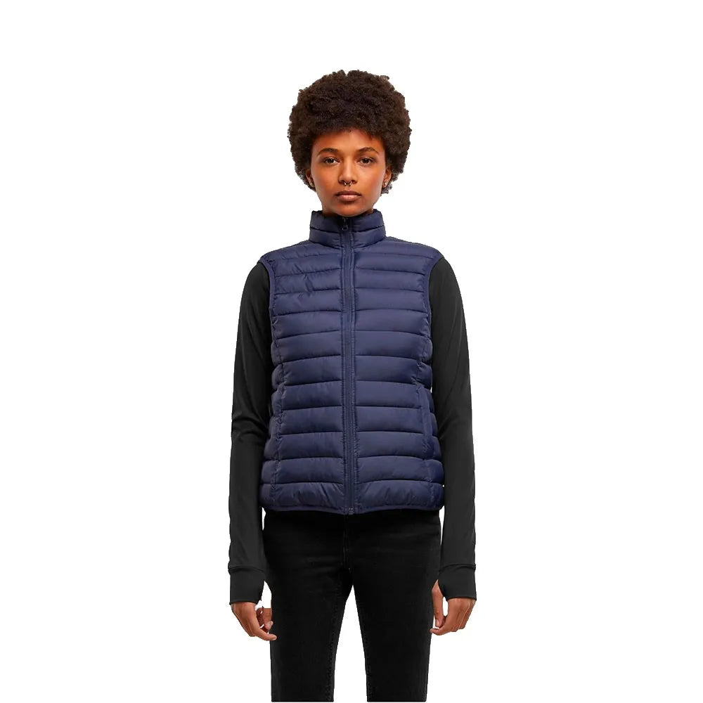 Women’s light puffer vest