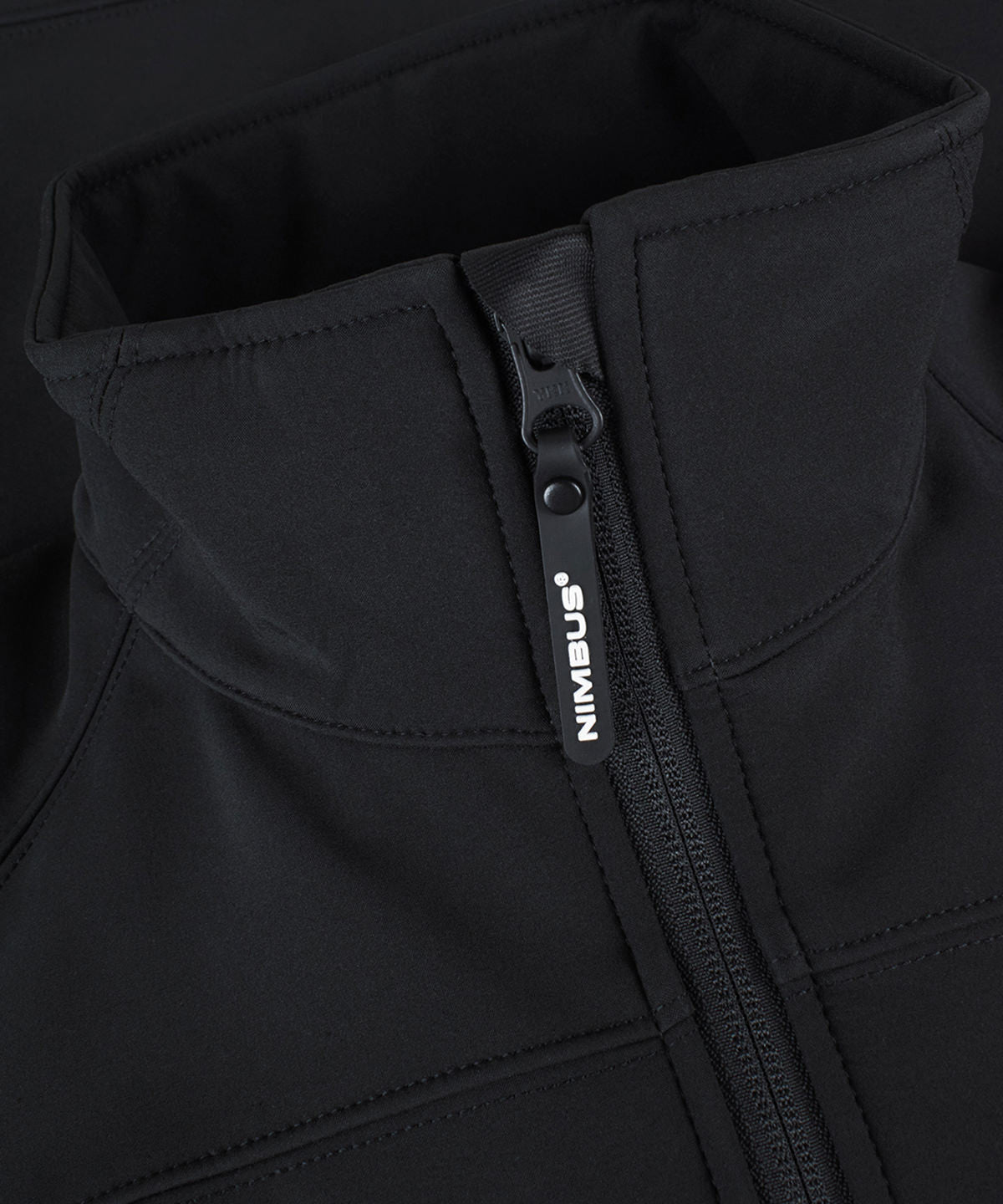 Women’s Duxbury – fashionable performance softshell jacket